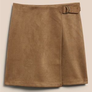 NWT Banana Republic Vegan Suede Skirt Size 12